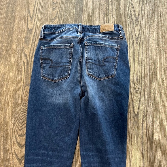 American Eagle Hi-Rise Skinny Jeans 360 Super Stretch Medium Wash Blue Size 2 - Picture 11 of 11